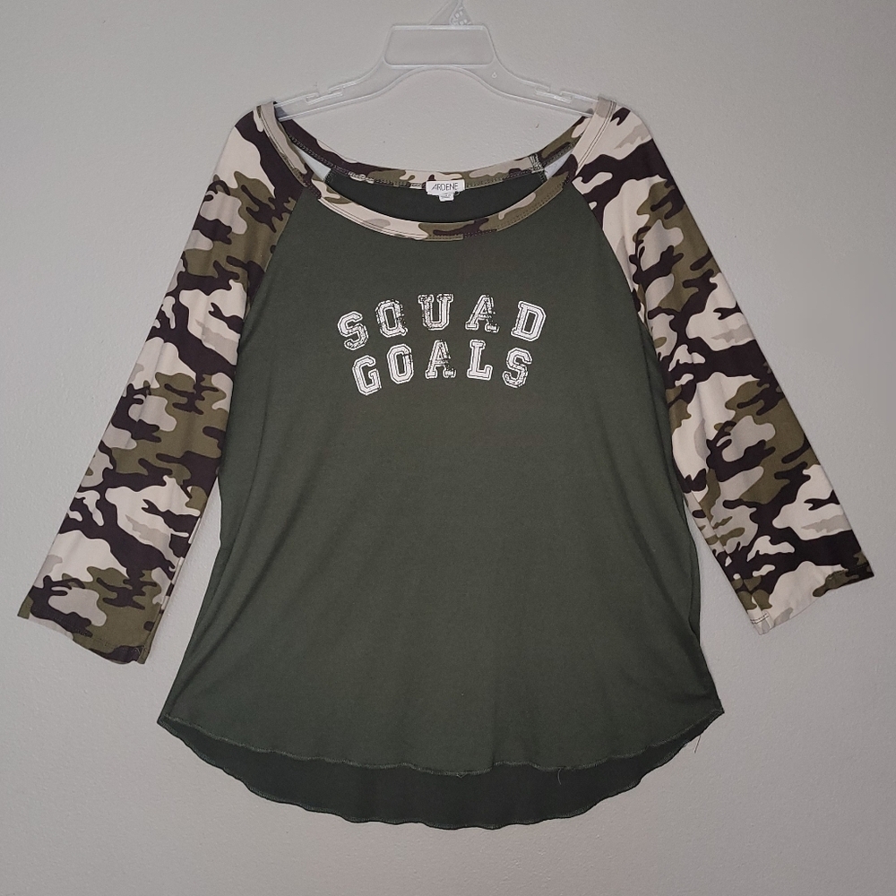 $1 | XL | Ardene | 3/4 Camo Sleeve "Squad Goals" T-Shirt